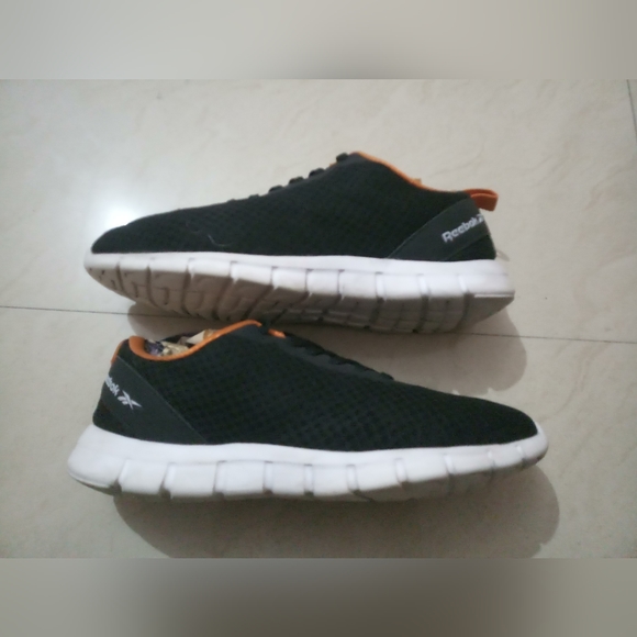 Original Reebok foam shoes - Picture 2 of 5